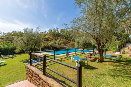 325f709f6193fec97862d79989f5758e - 22