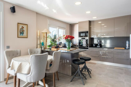 325f709f6193fec97862d79989f5758e - 3