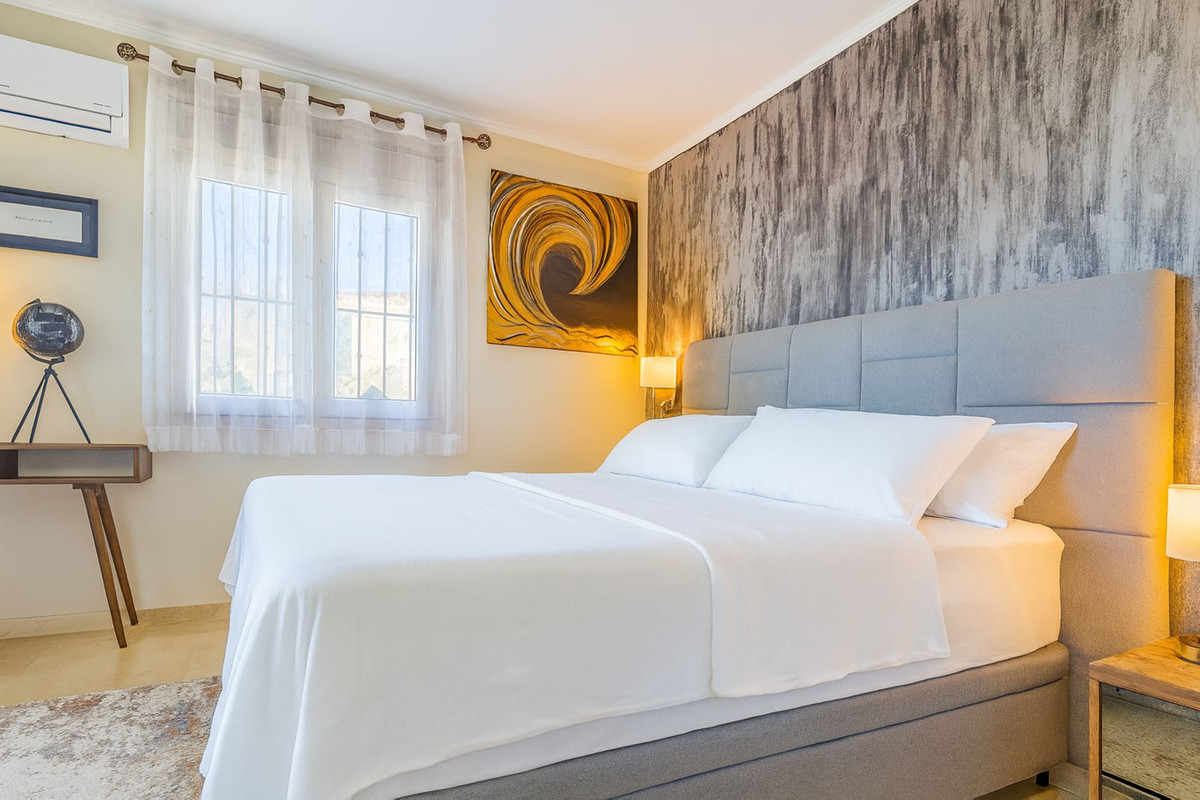 346f99cf6159e1cbd0f9d2ec5284dd8b - 33