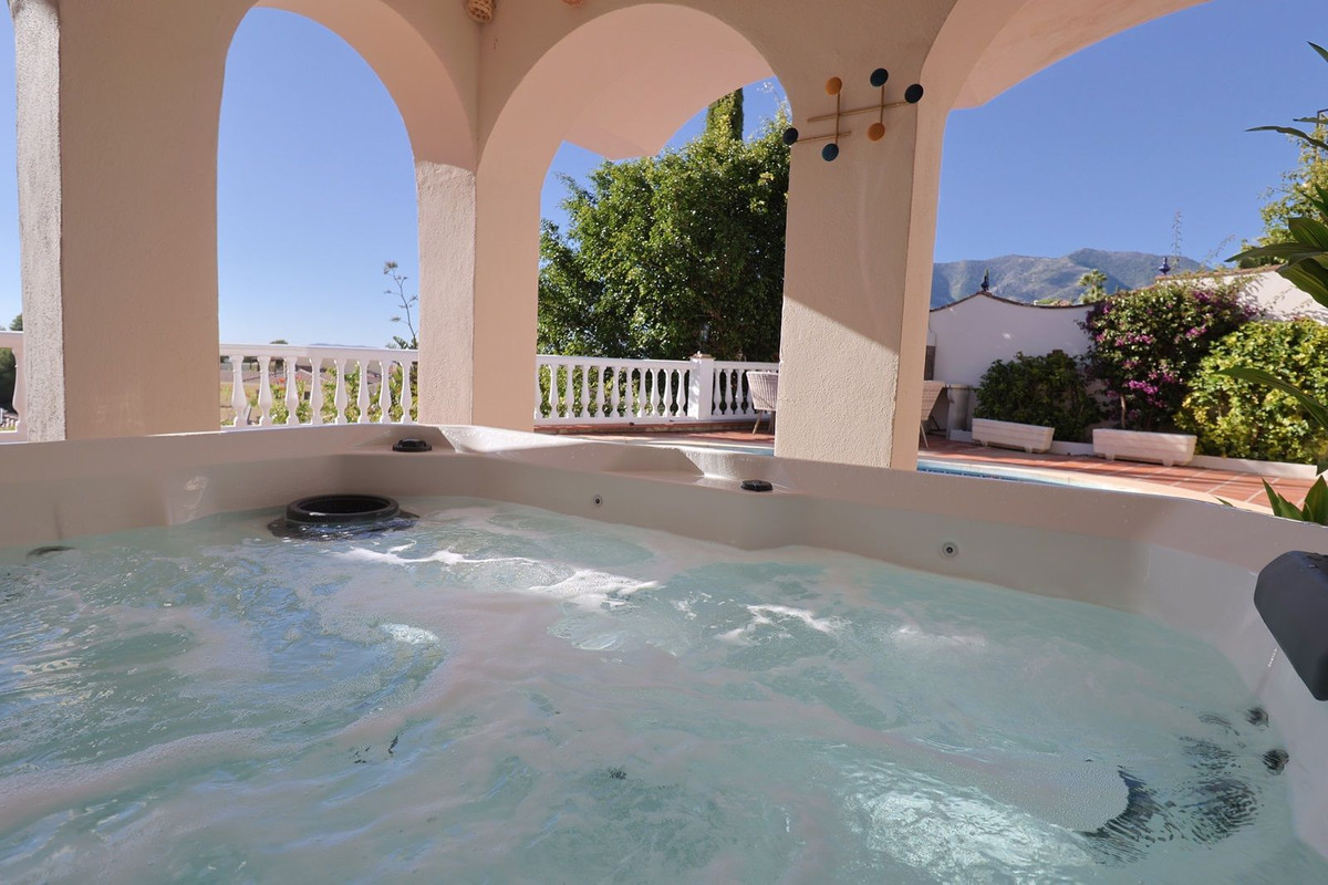 346f99cf6159e1cbd0f9d2ec5284dd8b - 4