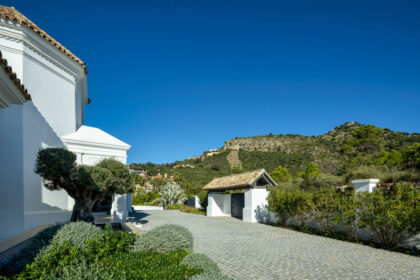 35ad78476ba35c5c7198f3bff56ca27a - 43