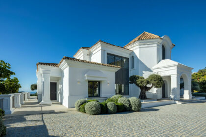 35ad78476ba35c5c7198f3bff56ca27a - 44