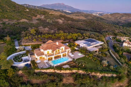 35ad78476ba35c5c7198f3bff56ca27a - 49