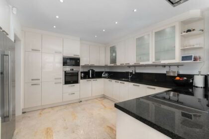 373aa4900154e773058d7e50f591cc20 - 10