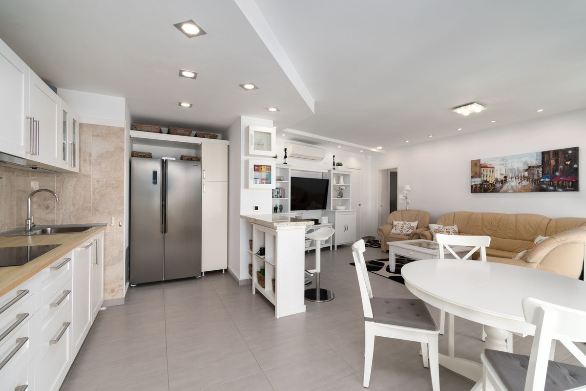 373aa4900154e773058d7e50f591cc20 - 14