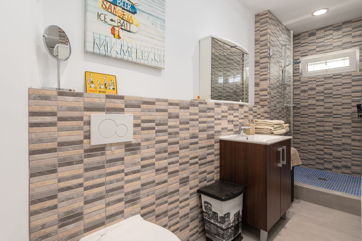 373aa4900154e773058d7e50f591cc20 - 17