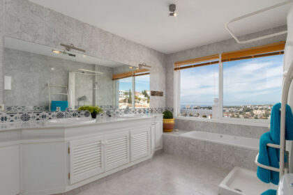 373aa4900154e773058d7e50f591cc20 - 28