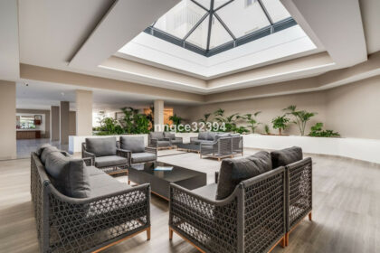 374b7d5470a11572b0aa949ca6098b82 - 12