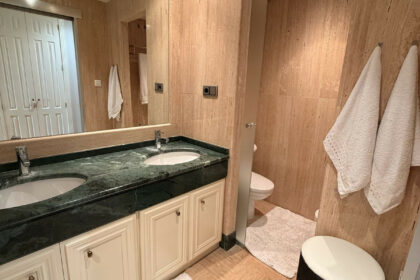 389408b4a25b29e3e989760f6ced8012 - 12