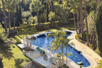 389408b4a25b29e3e989760f6ced8012 - 19