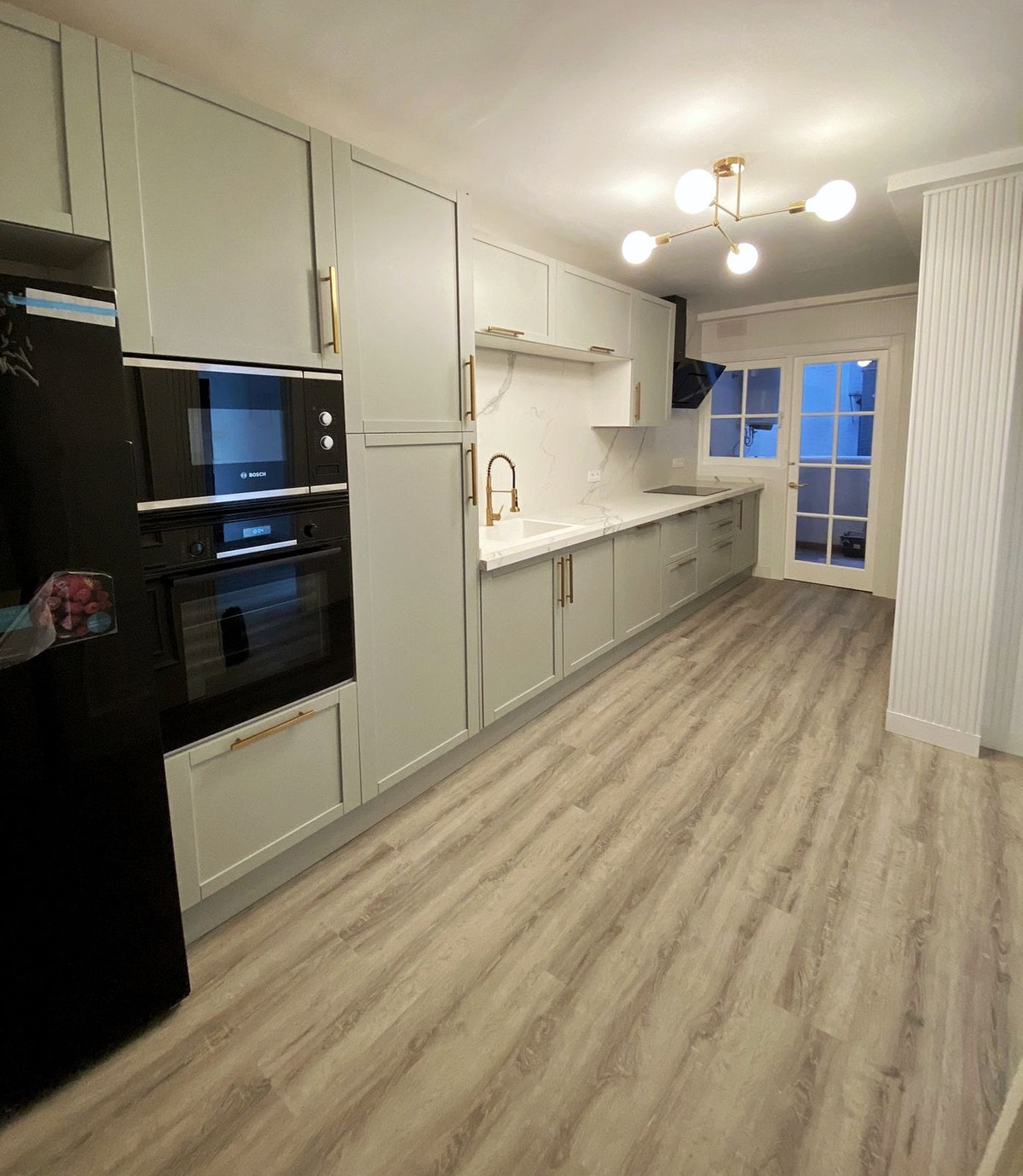 39f9328f5068856148c6300b8577b9cf - 12