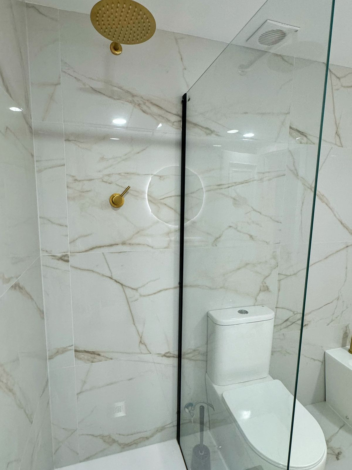 39f9328f5068856148c6300b8577b9cf - 19