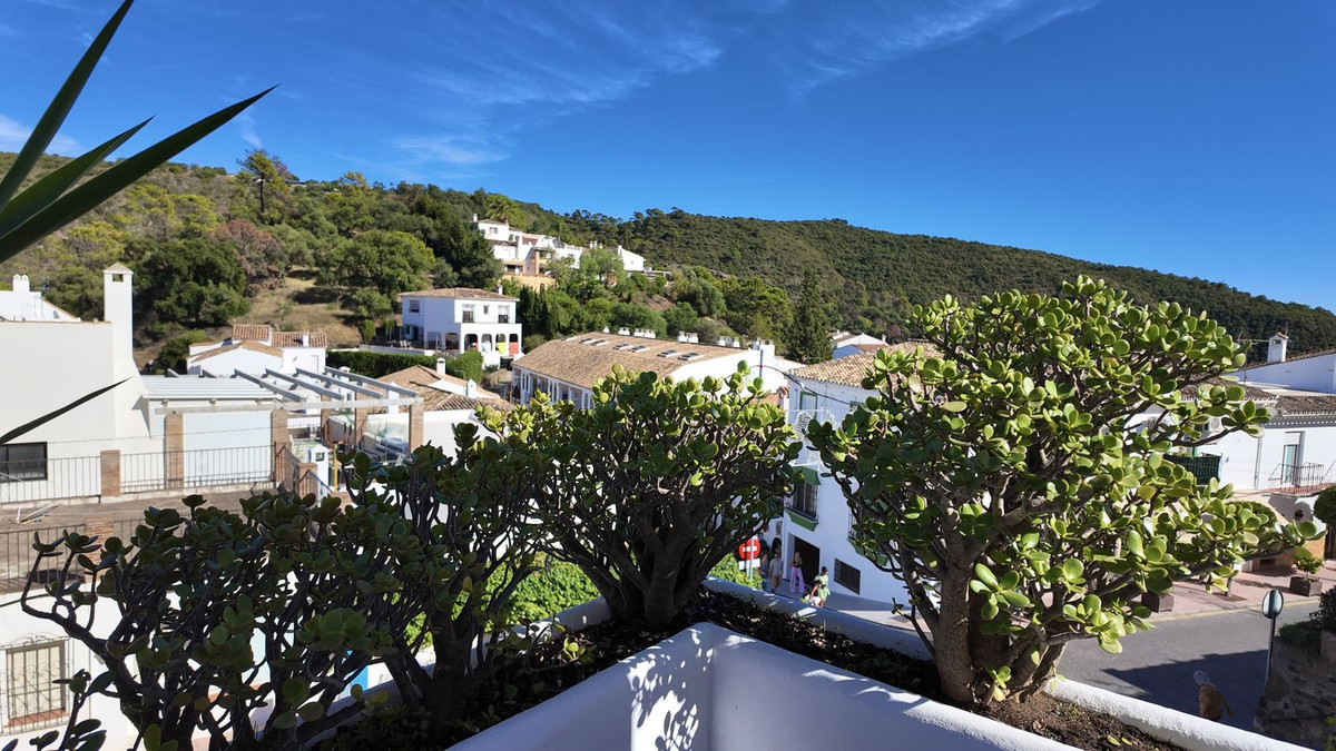 39f9328f5068856148c6300b8577b9cf - 39