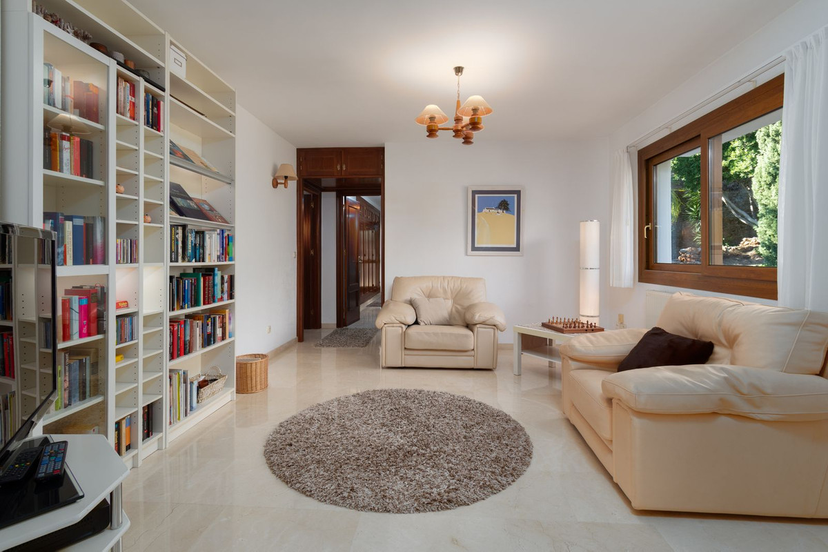 3ab118596b8bece4be24d2f7d249b7cf - 25