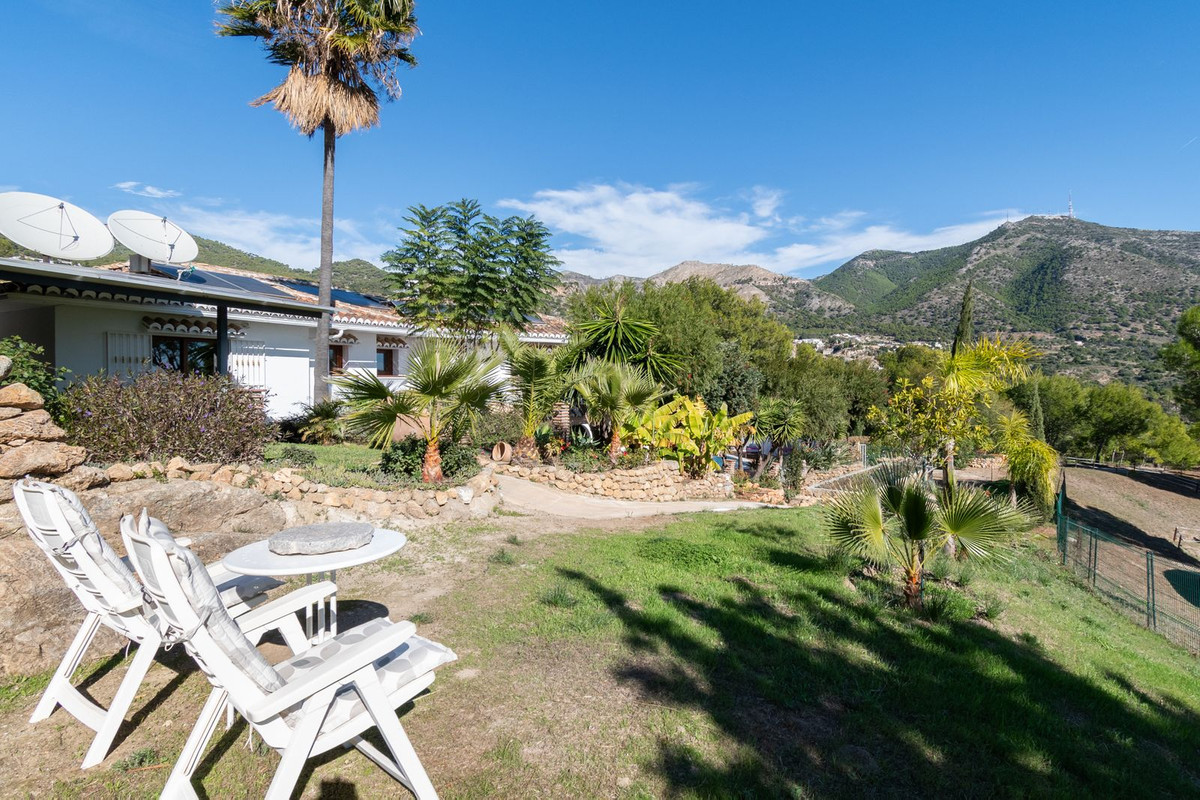 3ab118596b8bece4be24d2f7d249b7cf - 32