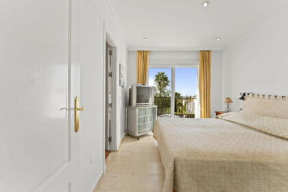 3b535253053d704b7b6aa02896e58469 - 27