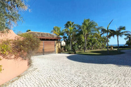 3b79d6ffe1c0775b364790a5641b1c0e - 3