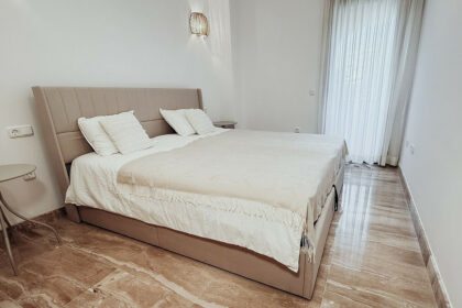 3c126d65902a5418ee81bb5151ba3e1d - 25