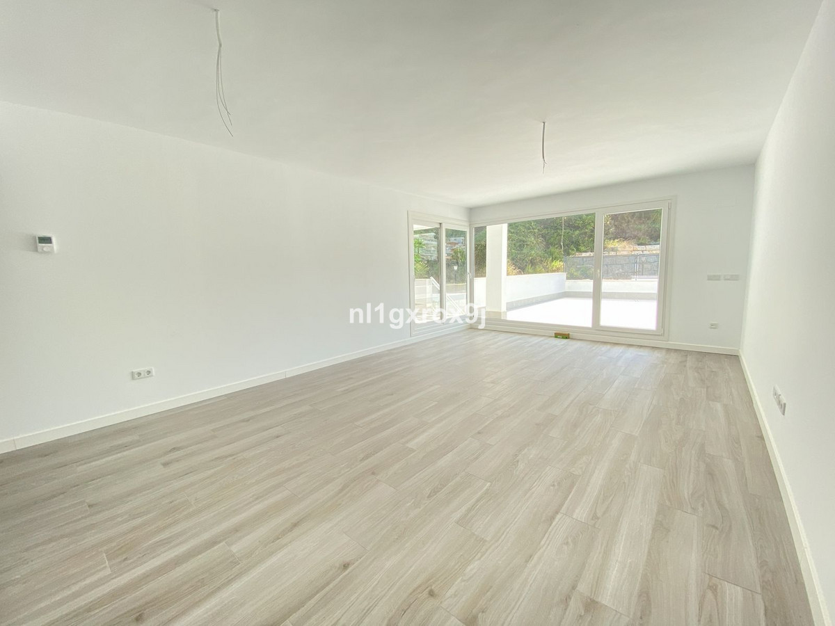 3cebe26fb19a6f3bd570a814f79f71db - 13