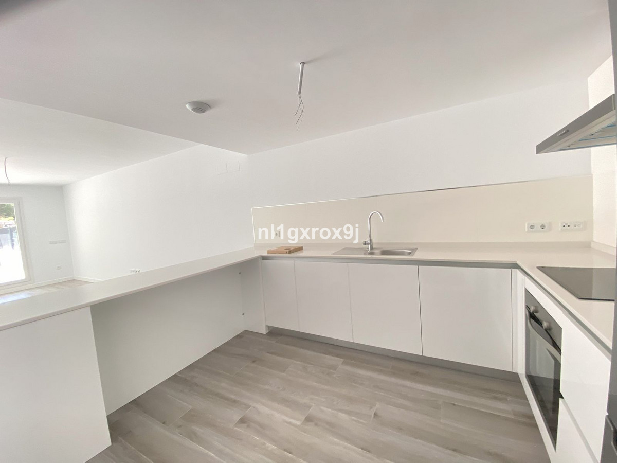 3cebe26fb19a6f3bd570a814f79f71db - 17