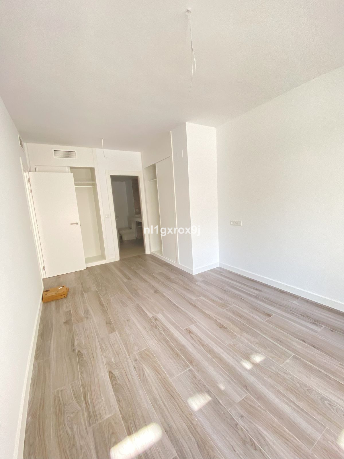 3cebe26fb19a6f3bd570a814f79f71db - 37