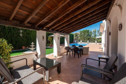 3d894e81ce2ca530062d6df7e03c0154 - 1