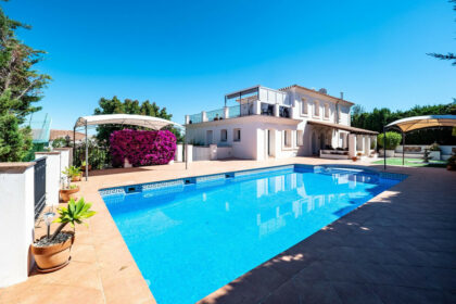 3d894e81ce2ca530062d6df7e03c0154 - 2