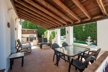 3d894e81ce2ca530062d6df7e03c0154 - 27