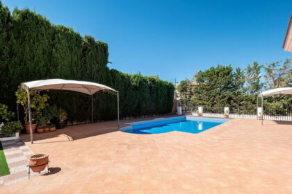 3d894e81ce2ca530062d6df7e03c0154 - 30