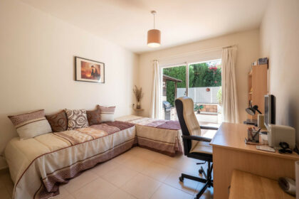 3d894e81ce2ca530062d6df7e03c0154 - 35