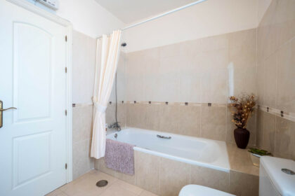 3d894e81ce2ca530062d6df7e03c0154 - 36