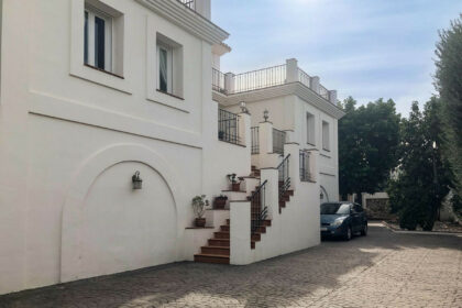 3d894e81ce2ca530062d6df7e03c0154 - 38