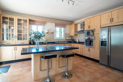 3d894e81ce2ca530062d6df7e03c0154 - 4