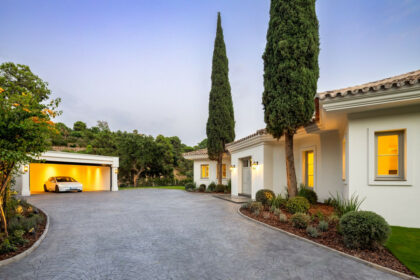 3ef718d8a74249a251bd9c6c1de10943 - 42