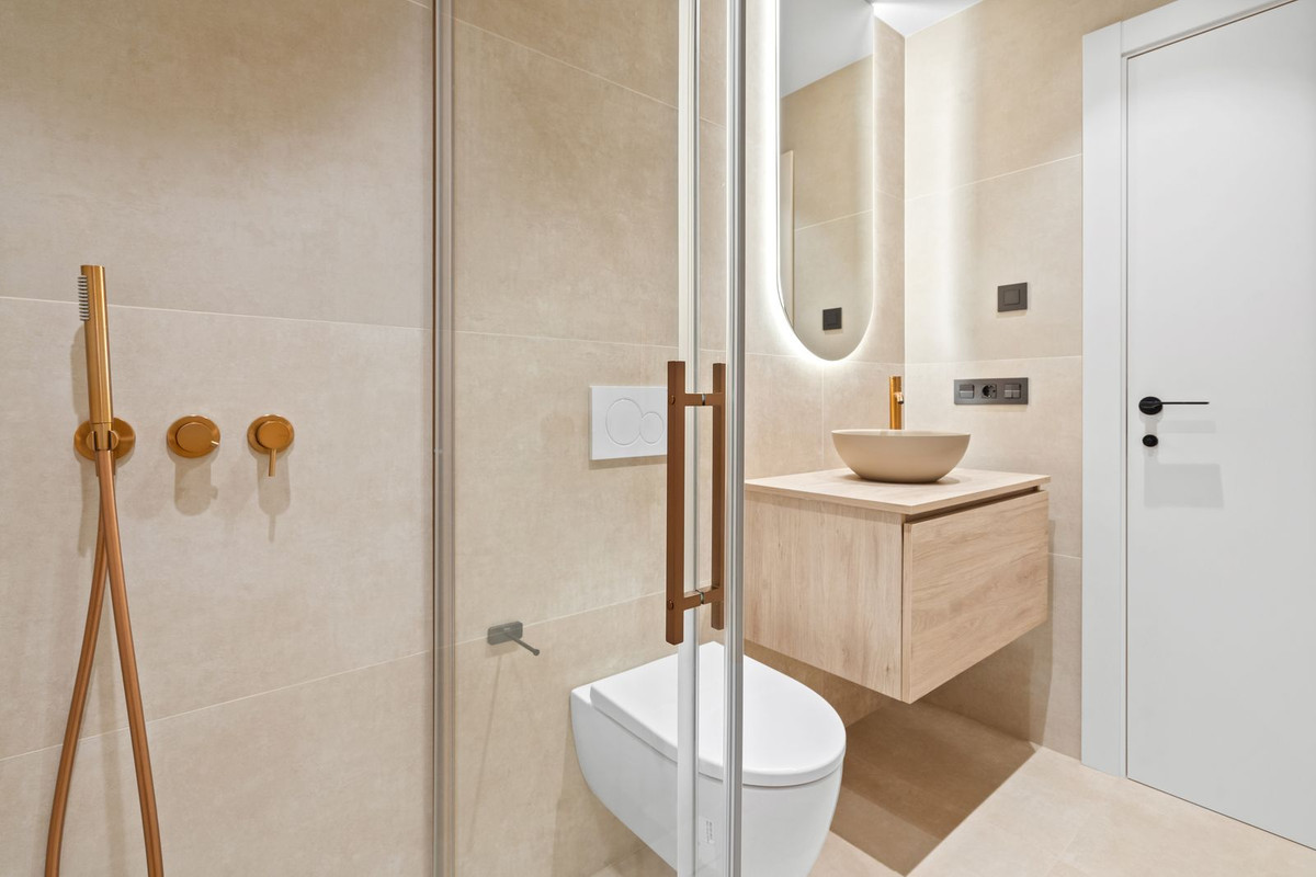 3f6c622727fd172908f14e8eac459342 - 16