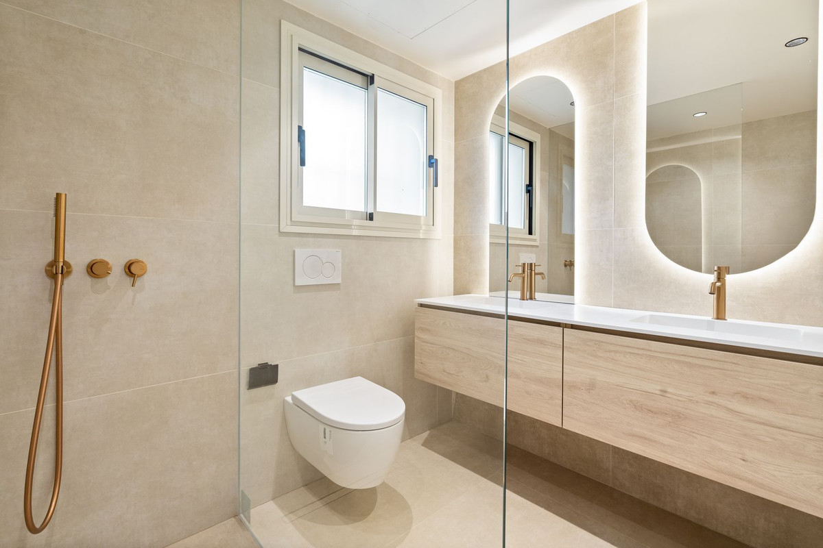 3f6c622727fd172908f14e8eac459342 - 23