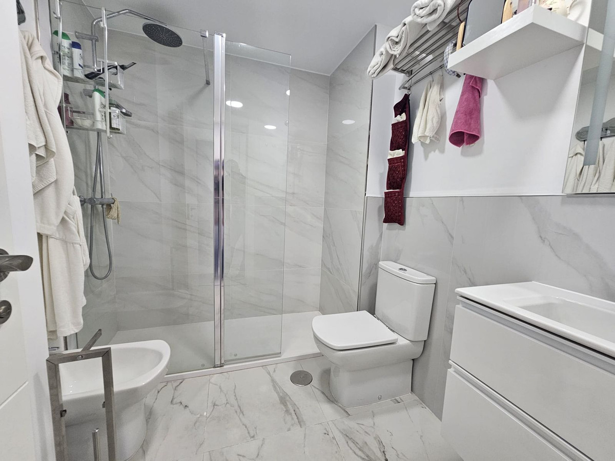 3fee6baca163d4cc7b1a6eda79462afe - 11