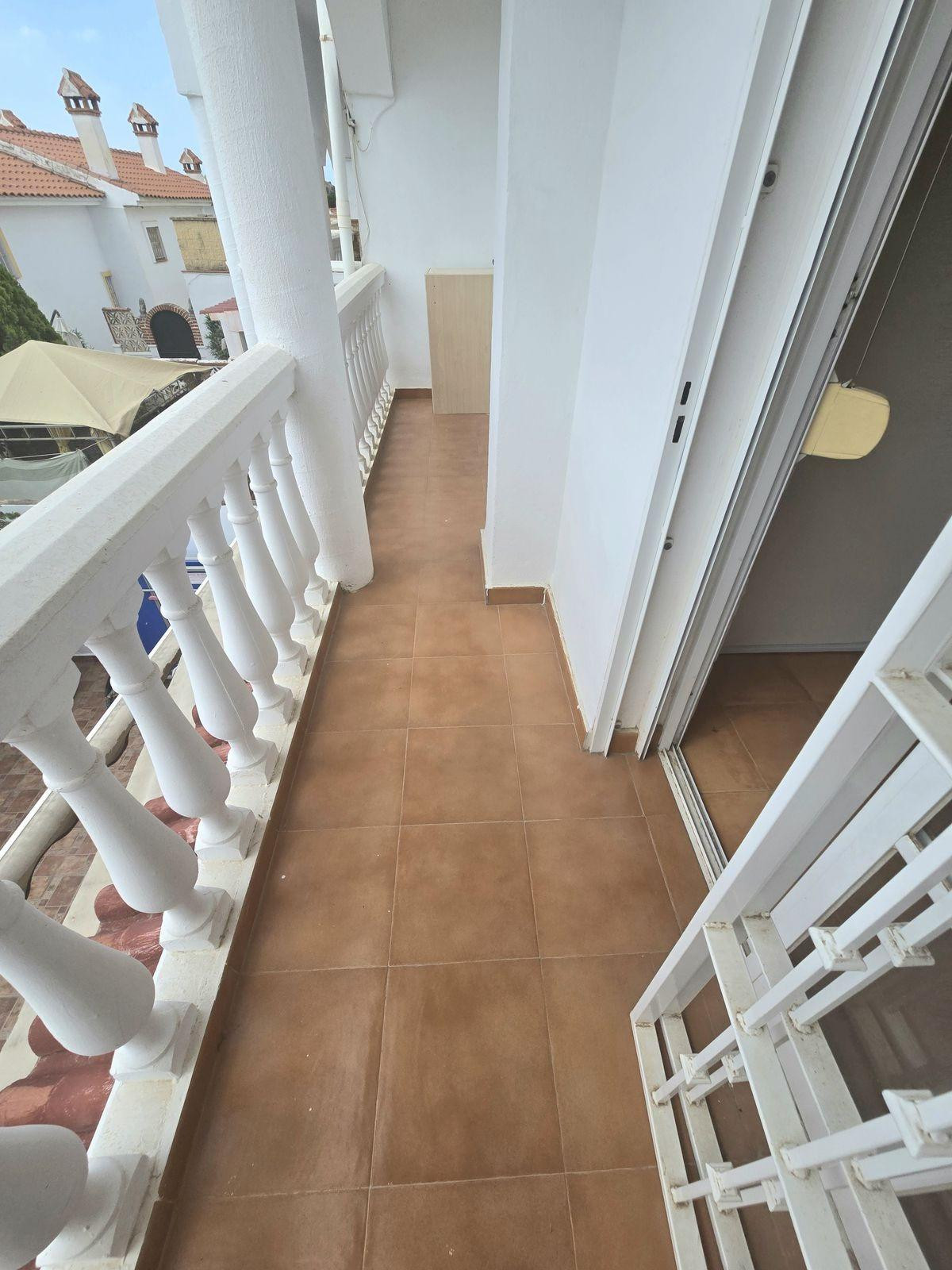 407ca94963b536be0d7e5a8bdb86301e - 10