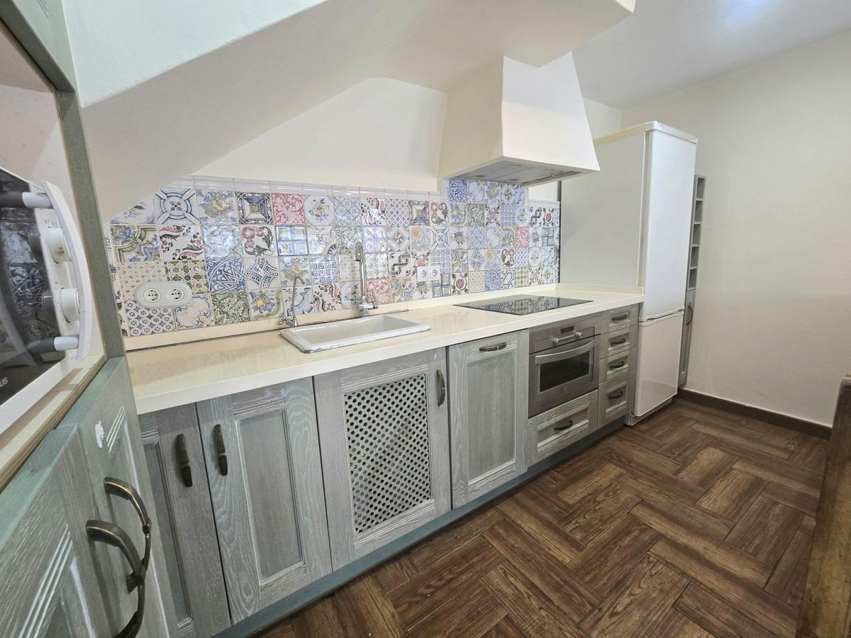 407ca94963b536be0d7e5a8bdb86301e - 11