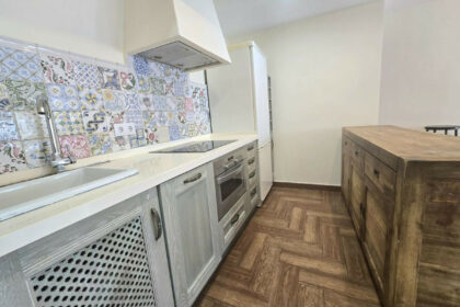 407ca94963b536be0d7e5a8bdb86301e - 12