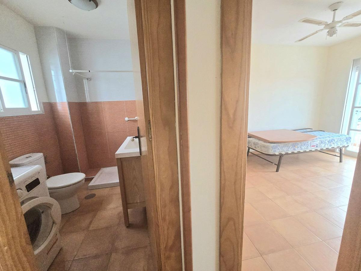 407ca94963b536be0d7e5a8bdb86301e - 16