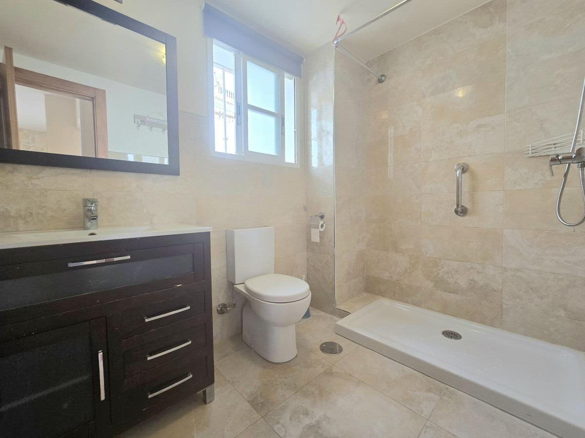 407ca94963b536be0d7e5a8bdb86301e - 32