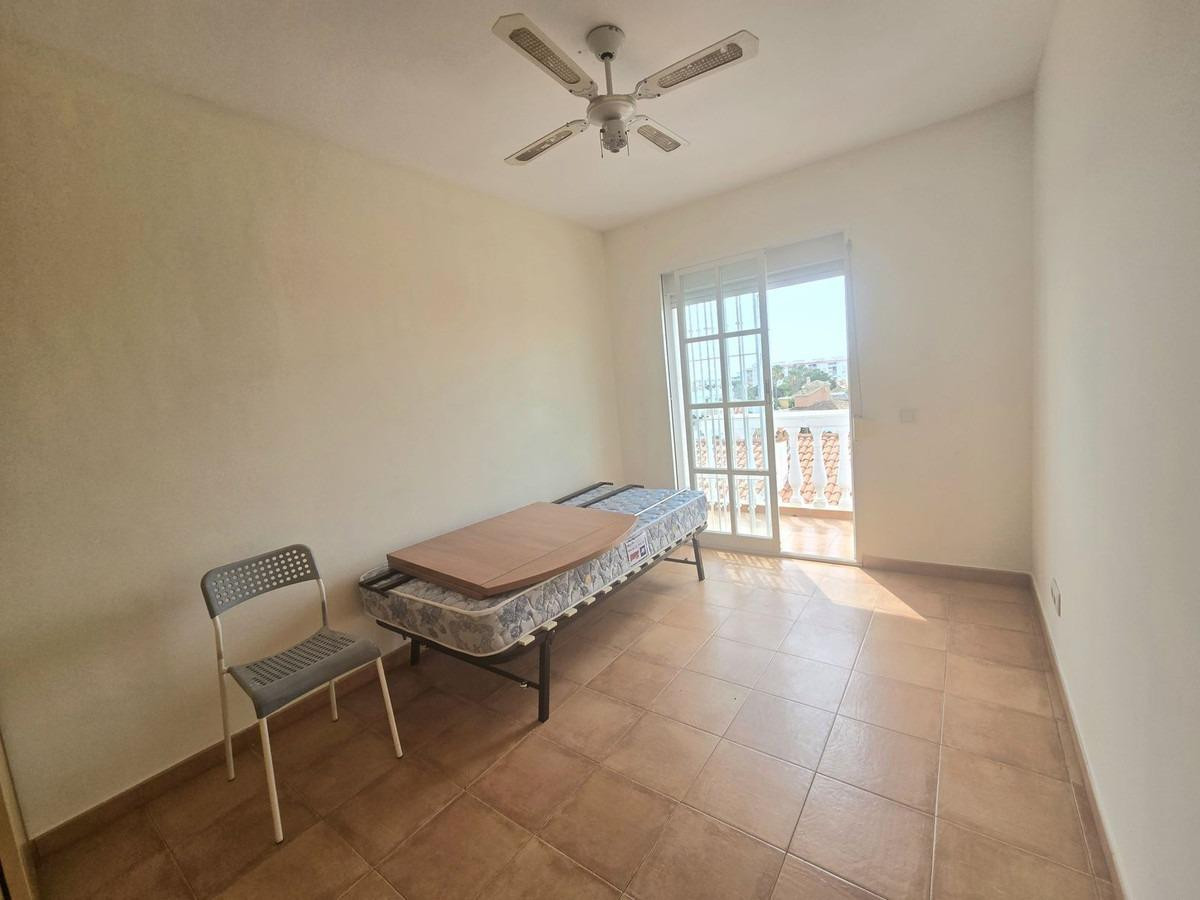 407ca94963b536be0d7e5a8bdb86301e - 35