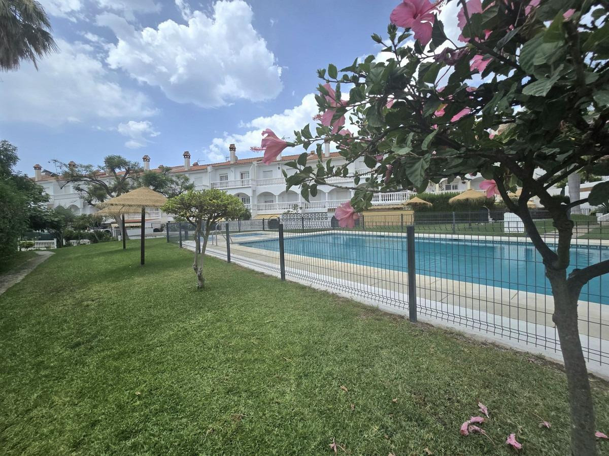 407ca94963b536be0d7e5a8bdb86301e - 4