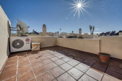 40dae7d6550464b68233cf8500cb89cb - 18