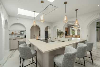 428030f35b7c554e8fdb841a6988fa17 - 12