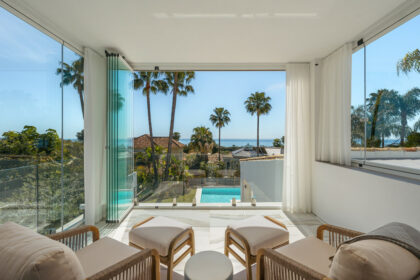 428030f35b7c554e8fdb841a6988fa17 - 20