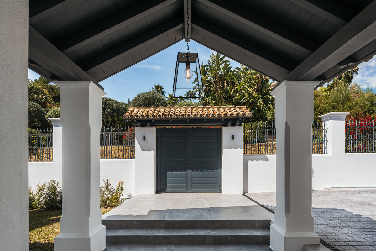 428030f35b7c554e8fdb841a6988fa17 - 25