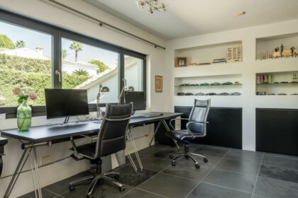 42a08ed41f15b74154b1a0dc2fd1694b - 34