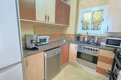 43fbe159b560e64759b93f3824f52b9c - 14